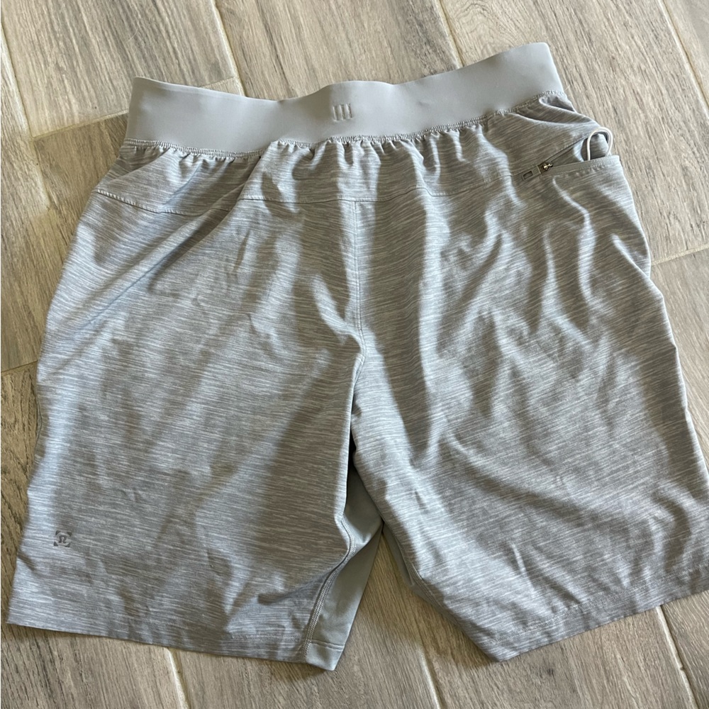 Lululemon Men's T.H.E. Short 9" Linerless LM7AAWS